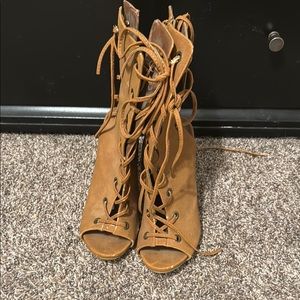 Stylish Tan Lace-Up Women's Boots
